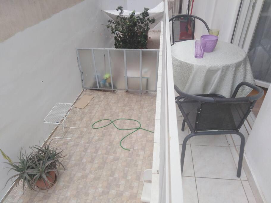 Thissio Apartment Philoxenia アテネ エクステリア 写真
